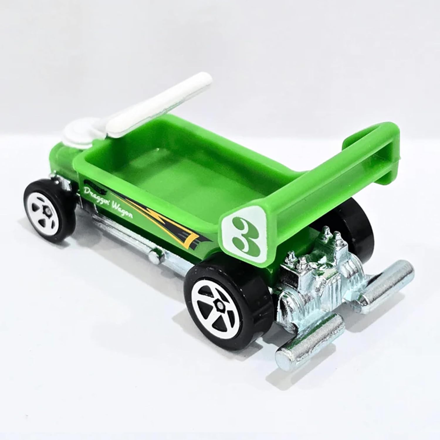 Hot Wheels DRAGGIN Wagon/Remorque 1:64 Licensed Diecast Toy Car Metal Scale Model for & Collectors Miniature Car, Ages 3+ - Image 5
